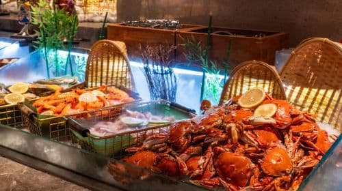 Sun Moon Lake Lealea Wyndham Hot Spring Resort - Xiangmu All-Day Restaurant Abendbuffet-Gutschein (Feiertags-Abendessen + NT$100)