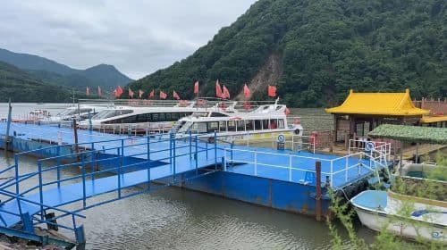 Huilong Lake Central Pier