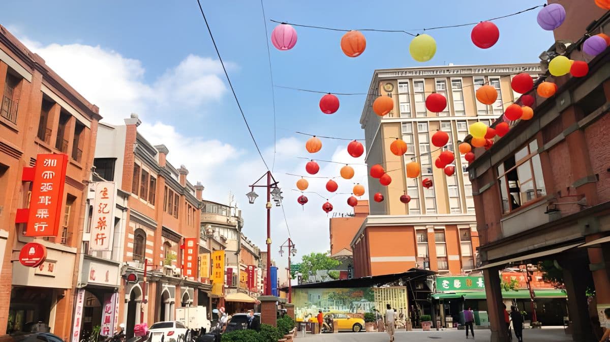 Taipei National Palace Museum + Chiang Kai-shek Memorial Hall + Monga Longshan Temple 1日ツアー [催行保証] デイツアー