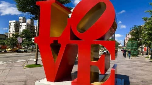 Taipei private charter 1-day tour (Longshan Temple + Yongkang Street + Taipei 101 + National Palace Museum | Depart from Taipei) Day Tours