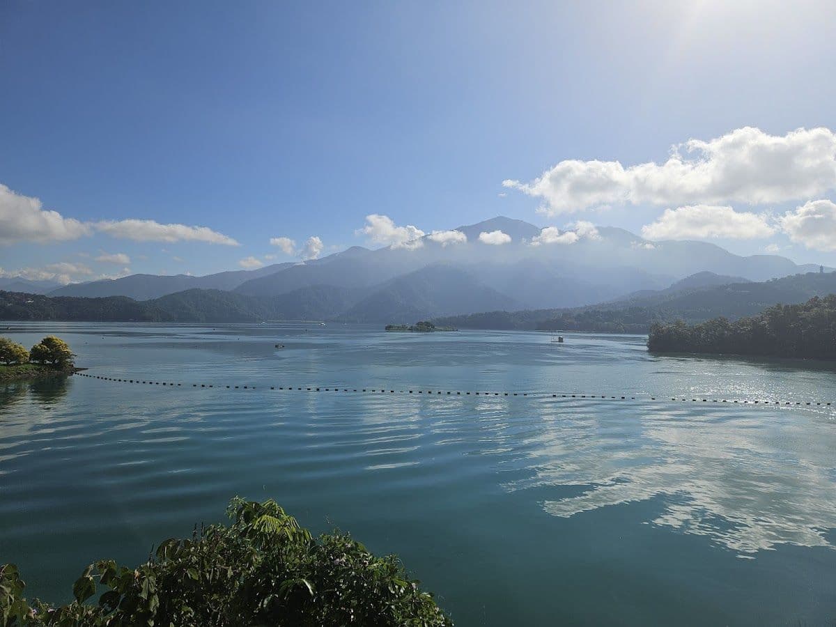 Taiwan bus tour- Sun Moon Lake one-day tour[shared transportation, 2 people required] Day Tours