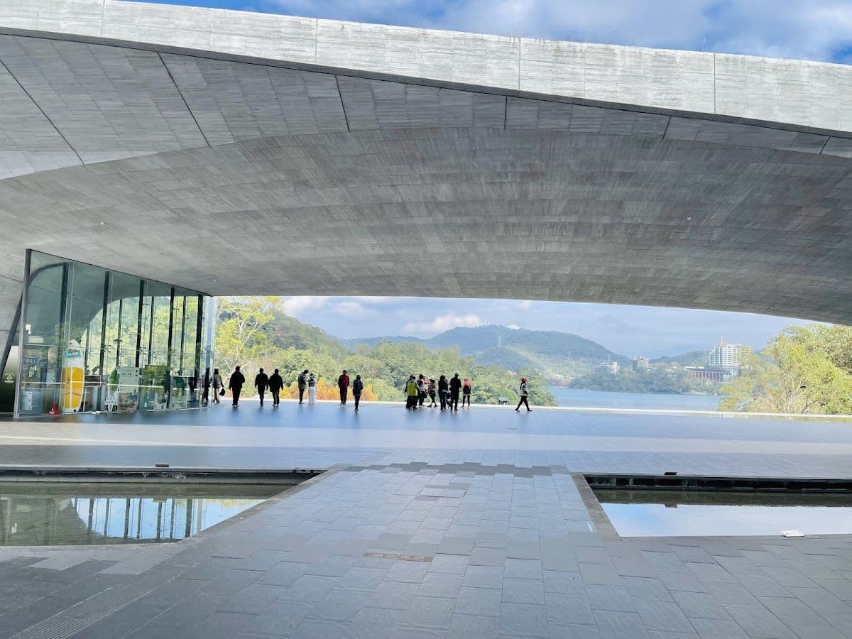 Taiwan bus tour- Sun Moon Lake one-day tour[shared transportation, 2 people required] Day Tours