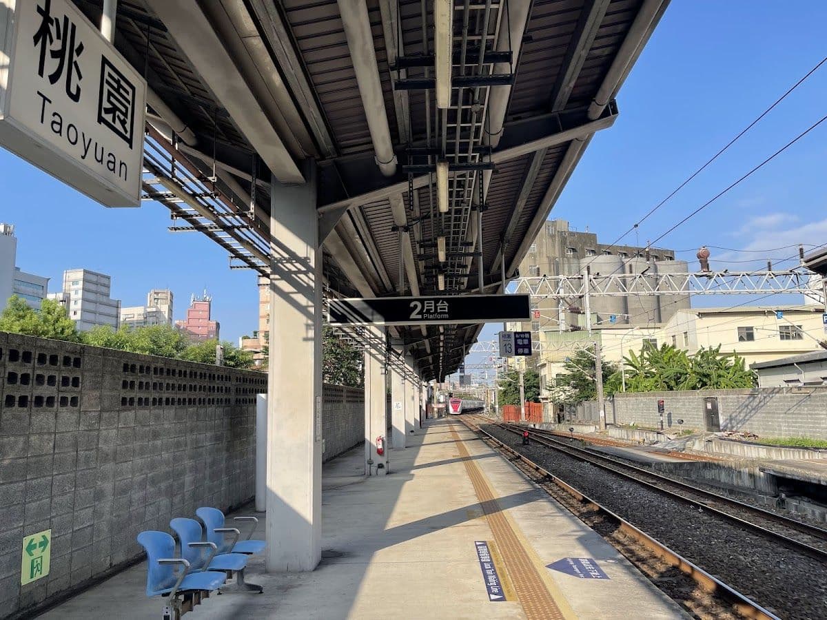 Taiwan EasyCard for Transportation | With Taoyuan Metro Card | Exclusively for Non-Taiwan Residents | Essential for Self-Guided Tours in Taiwan | Can Be Used on MRT and Buses (Collect at Taoyuan Inte