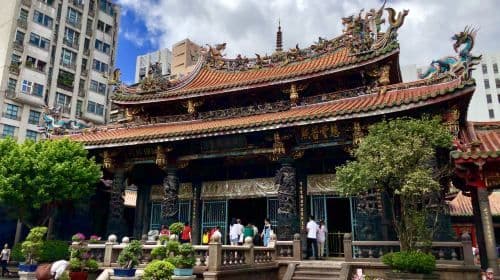 Taiwan Taipei Monga Longshan Temple + Bopiliao Historic District + Yongkang Street + Taipei 101 Building + Taipei National Palace Museum one-day tour