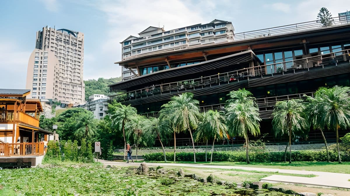 Taipei Day Tours主催：Tamsui Fisherman's Wharf、Fort San Domingo、Tamsui Old Street、Beitou Thermal Valleyを巡る日帰りツアー