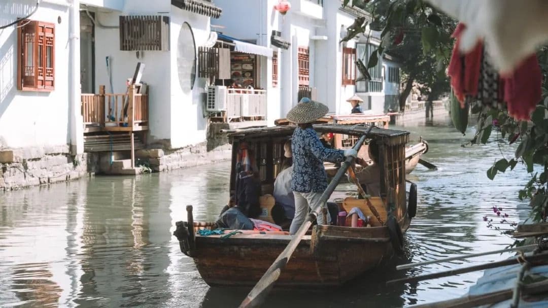 A one-day tour of Suzhou city highlights | Humble Administrator's Garden, Tiger Hill, Lion Grove Garden, Hanshan Temple