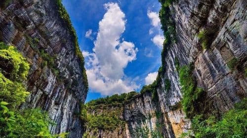Chongqing発 Wulong Karst Geological Park オールインクルーシブ・プライベート日帰りツアー