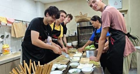 Chengdu: Cooking Class with Fresh Market Experience (3 Dishes)