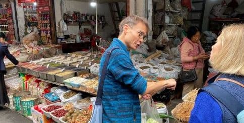 Chengdu: Cooking Class with Fresh Market Experience (3 Dishes)