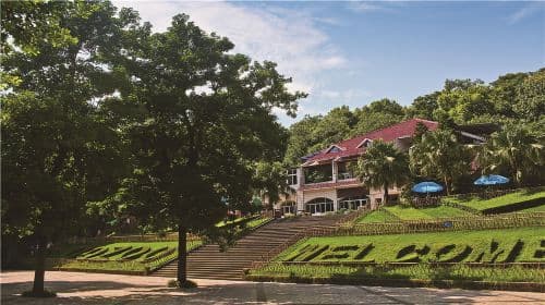 Chongqing Wulong Tiansheng Three Bridges/Hongyadong Mingsu Style Area/Fairy Mountain National Forest Park/ Private car tour/-Guide-Local guide-Translator-Explanation/All Areas*Language Day Tours