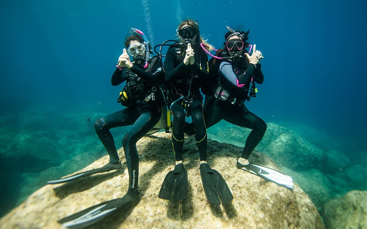 Deep Blue Diving
