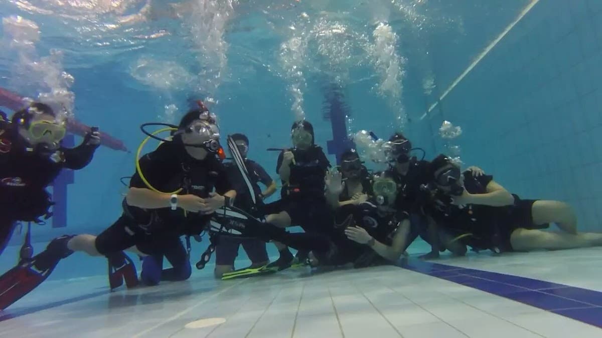 Deep Blue Diving