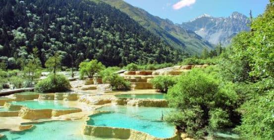 Huanglong scenic area admission ticket + uphill ride cable car in Aba, Sichuan