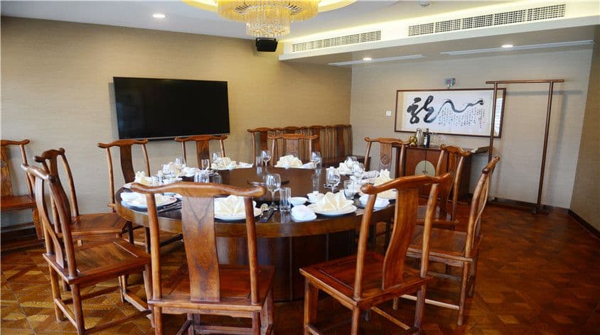 Huangpu River Dragon Boat