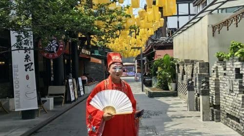 Foodie Tour & City Ride