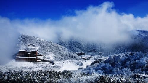 Gold Buddha Mountain (North Gate) Entry Ticket + Round-trip Ropeway