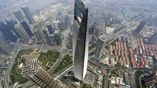 Half-Day Private Tour of Shanghai Bund with River Cruise or Tower View