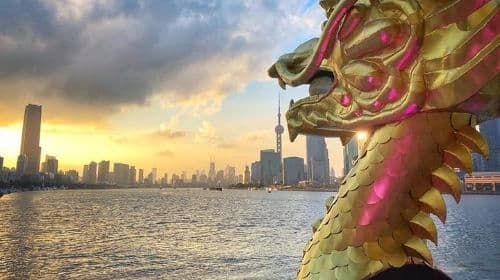 Half-Day Private Tour of Shanghai Bund with River Cruise or Tower View