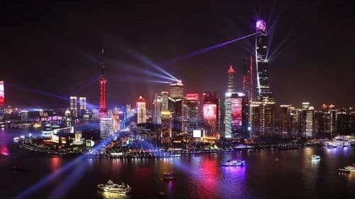 Half-Day Private Tour of Shanghai Bund with River Cruise or Tower View