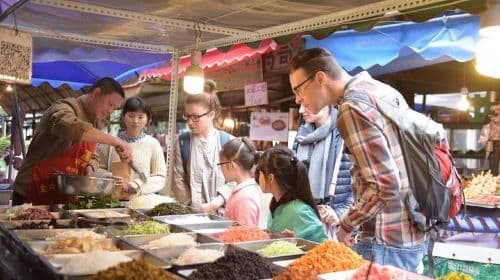 Half-Day Chinese Bun Cooking Class with Local Spice Market Visit