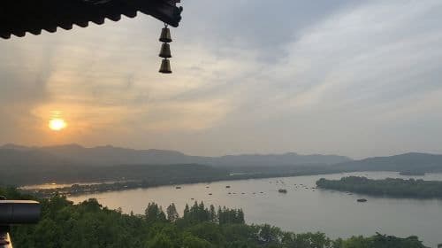 Hangzhou Leifeng Pagoda + Su Causeway Stroll + West Lake Cruise + guide Half-Day Tour Day Tours