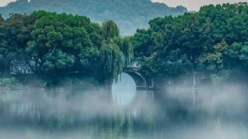 Hangzhou West Lake + Su Causeway Half Day Tour [Ten Scenic Spots of West Lake/3 hours of guide/West Lake Cruise] Day Tours