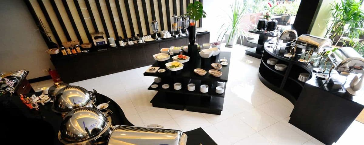 (Free eSIM) Half Day City Temples & Grand Palace with Halal Buffet Lunch