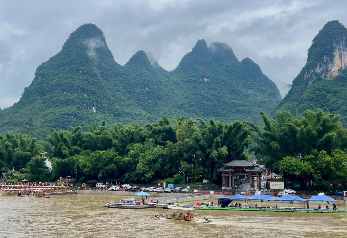 Li River 3 Star Cruise from Guilin to Yangshuo + Lunch + Pick up