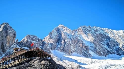 Lijiang Yulong Snow Mountain Attraction: 1-day tour with cable car + Blue Moon Valley + Impression Lijiang + Golden Sunrise