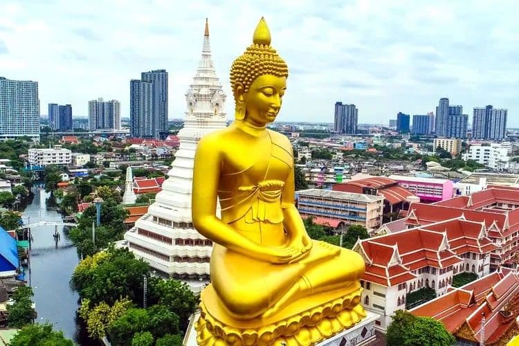 3 iconic temples tours : Join Tour: Grand Palace + Wat Arun + Tha Maharaj + Wat Paknam