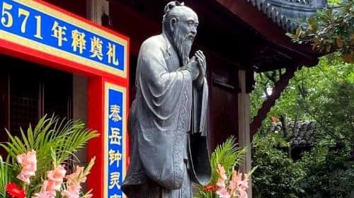Private Half-Day Tour: Amazing Highlights of Old Shanghai