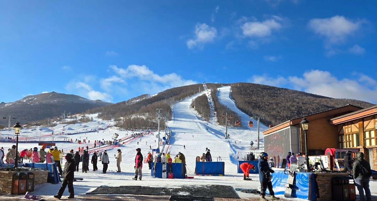 Thaiwoo Ski Resort