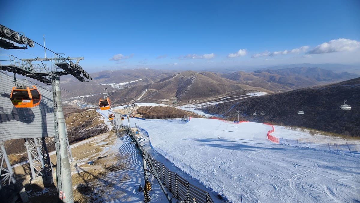 Thaiwoo Ski Resort