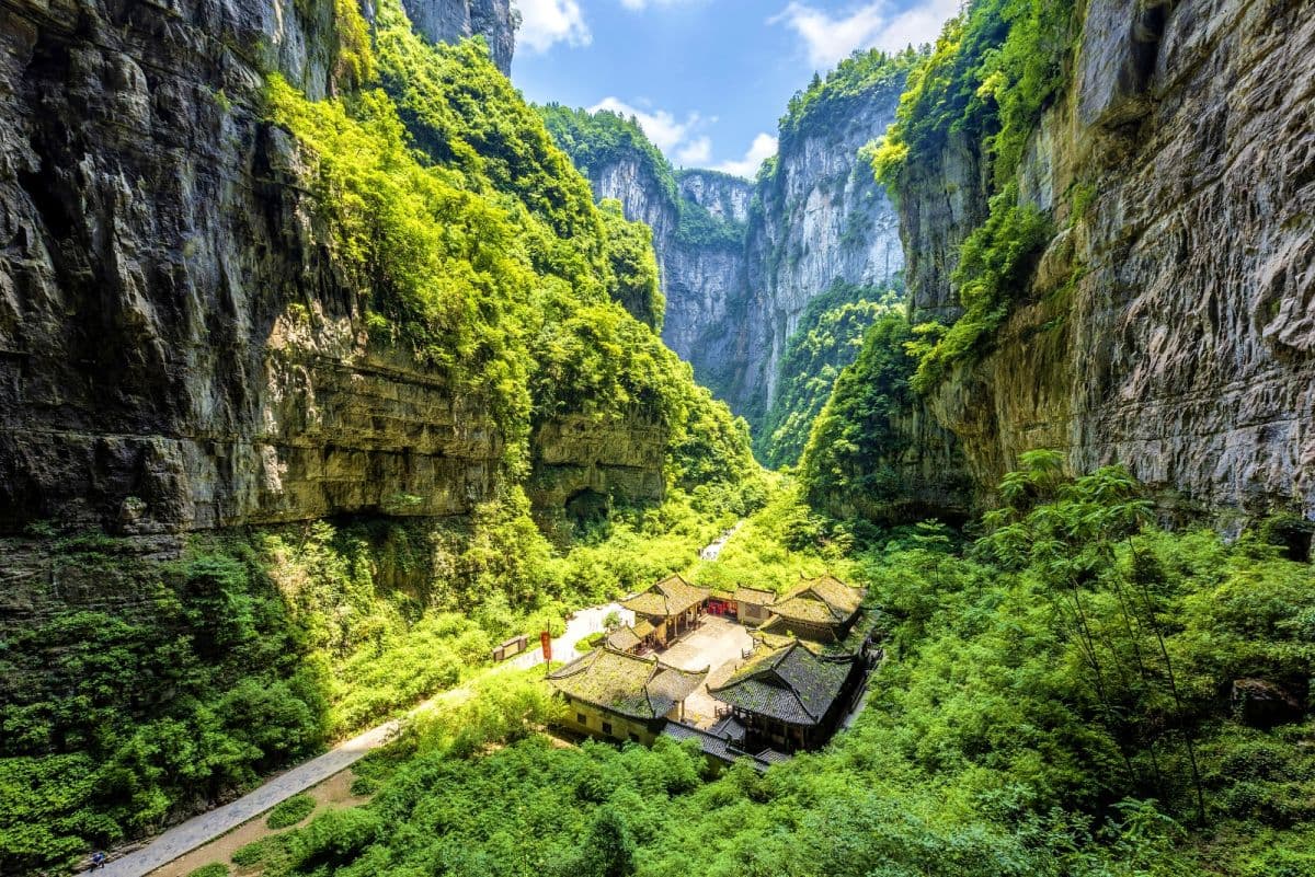 Three Natural Bridges Admission Ticket + Chongqing-Wulong Round-trip Shuttle Bus