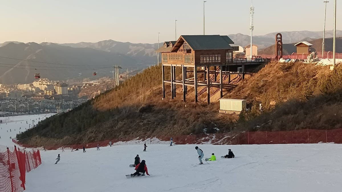 Wanlong Ski Resort
