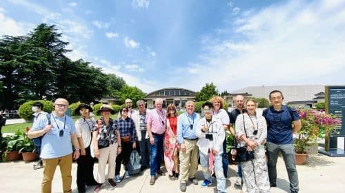 Excursión de un día al Museo del Mausoleo del Emperador Qinshihuang (Guerreros de Terracota) y al Palacio Huaqing en Xi An [guía en chino/inglés] Tours de un día