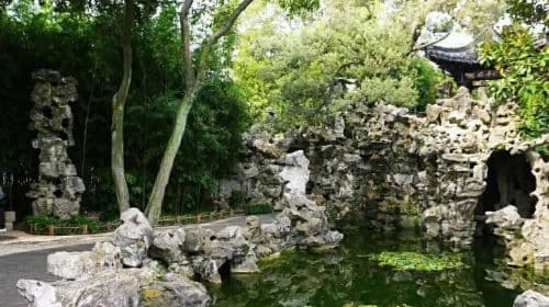 Yangzhou Slender West Lake + Zheng Banqiao Memorial Hall + Dongguan Street + Geyuan one-day tour- English Service Available Day Tours
