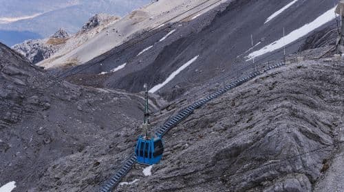 Yulong Snow Mountain Yulong Snow Mountain Glacier Park Cable Car + Round-trip Eco Bus + Impressions of Lijiang Performance