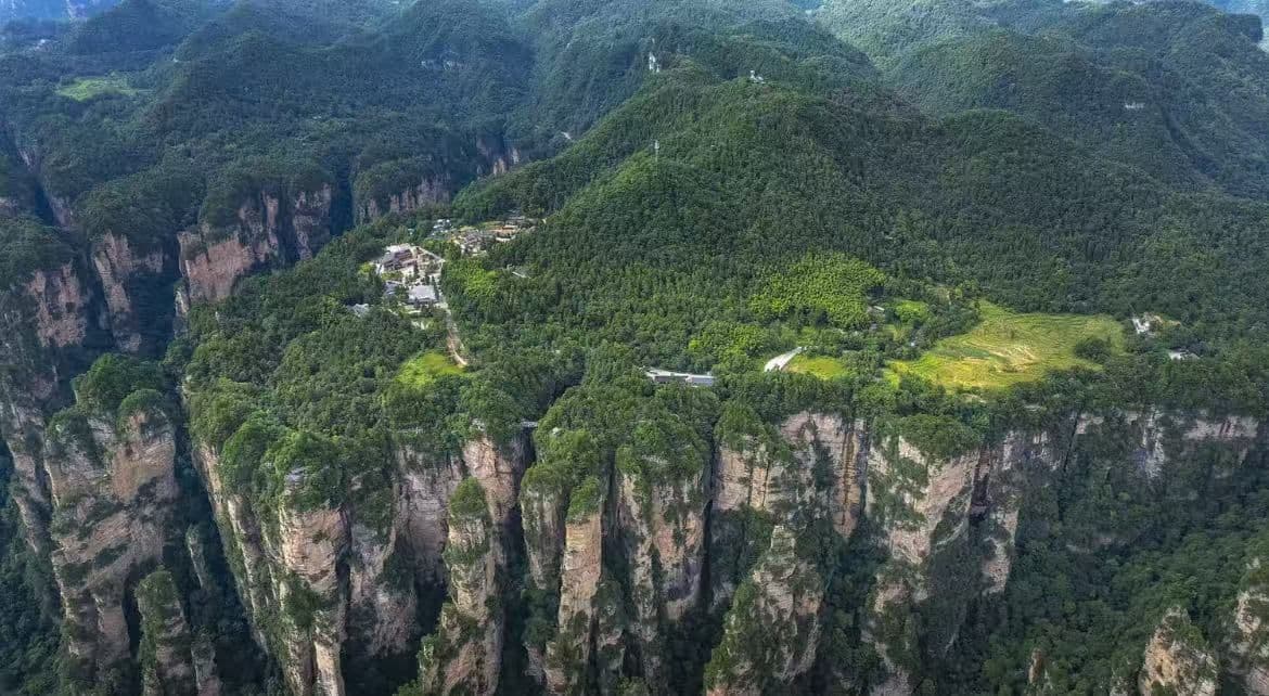 Zhangjiajie National Forest Park Ticket +  Vehicle combo