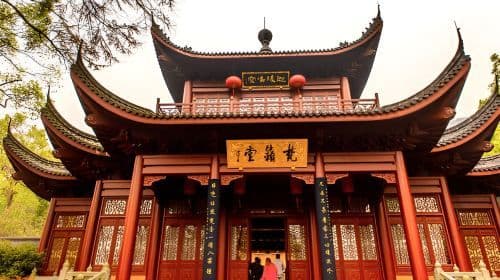 [Hangzhou] Private Full-Day Tour with West Lake Cruise, Lingyin Temple & Longjing Tea  Day Tours
