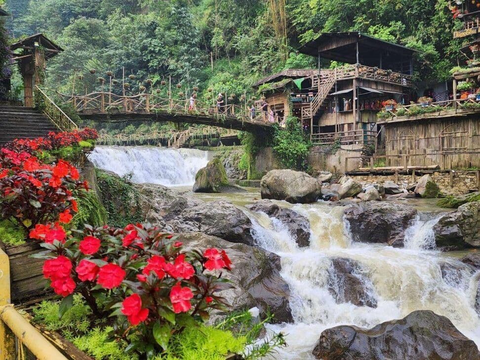 3D2N Sapa Standard Tour with Round-trip Transfers by Limousine