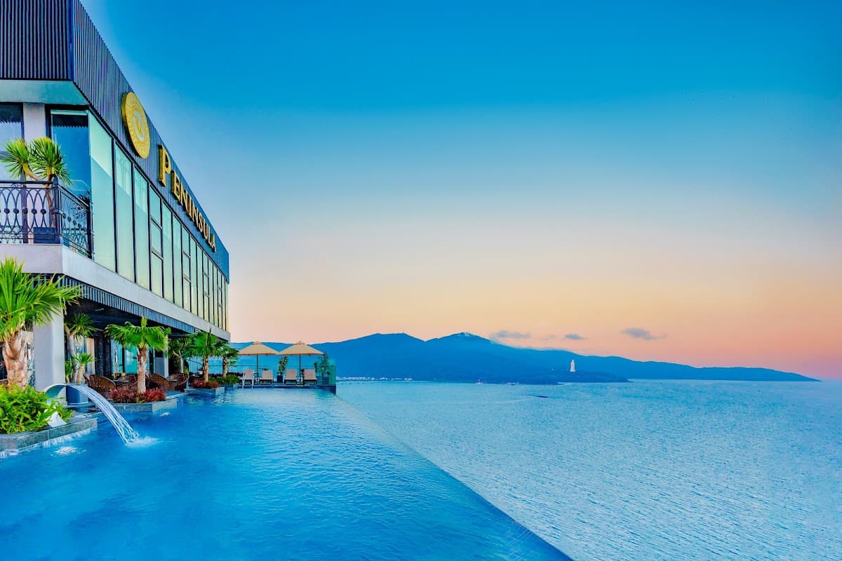 Afternoon Tea at Peninsula Hotel Danang