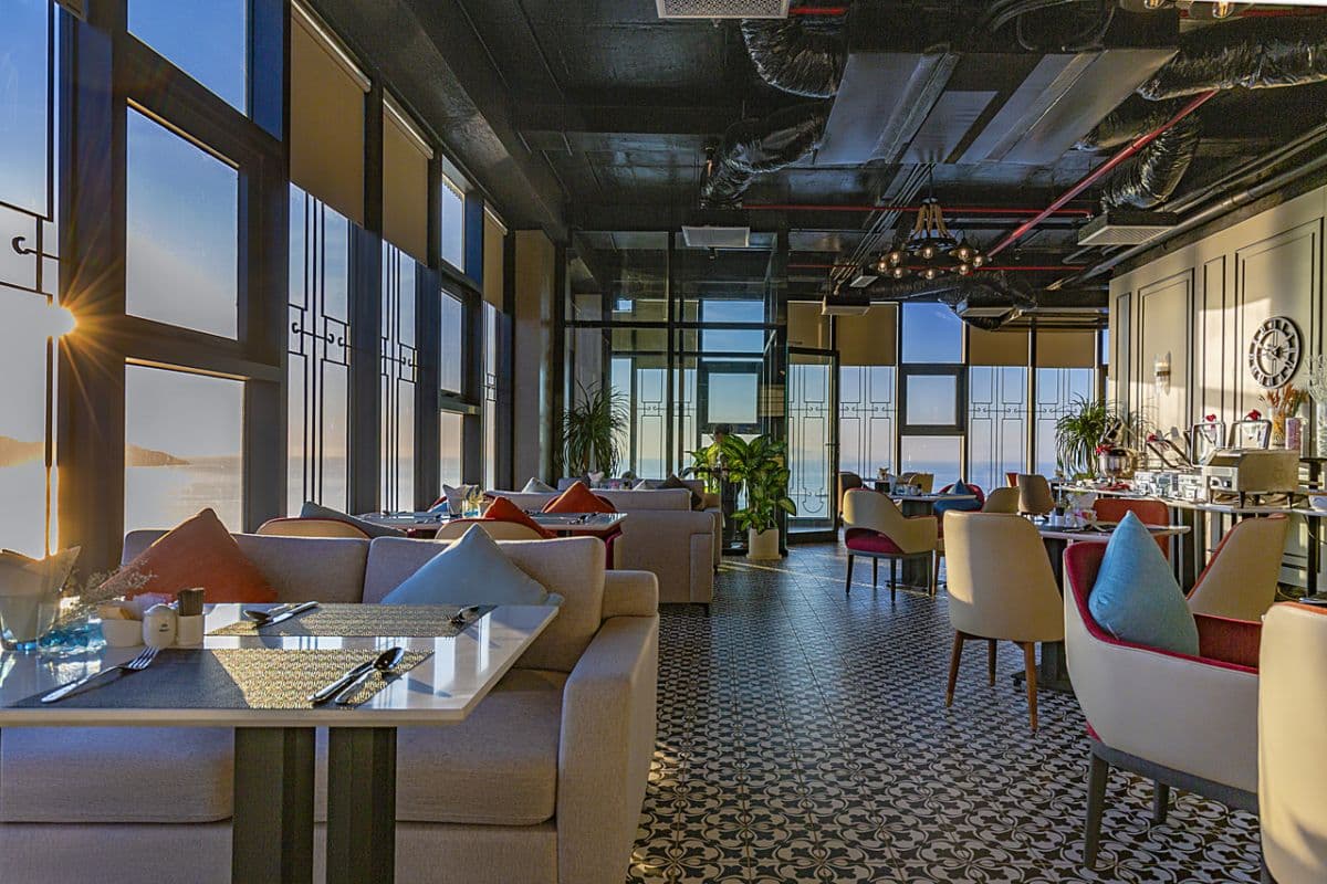 Afternoon Tea at Peninsula Hotel Danang