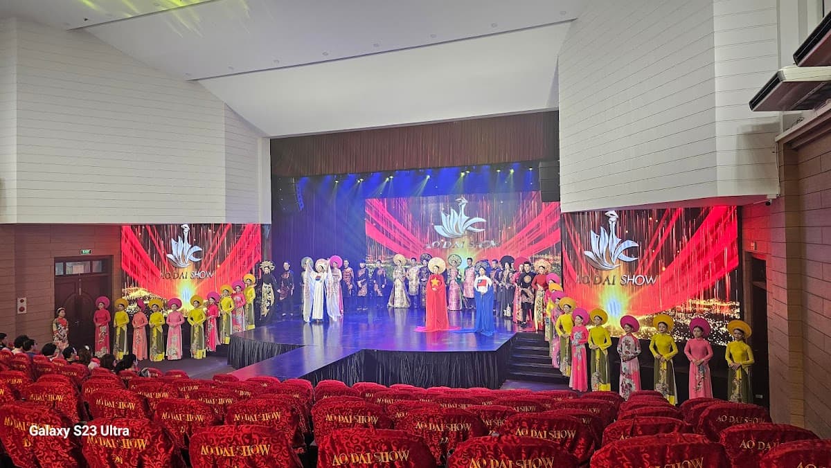 Ao Dai Show in Da Nang