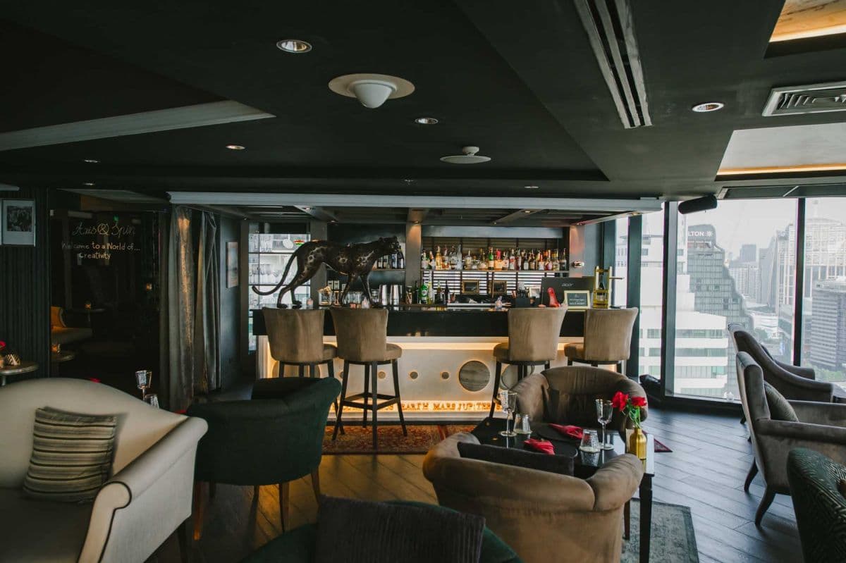 Axis & Spin Sky Lounge & Bar Rooftop