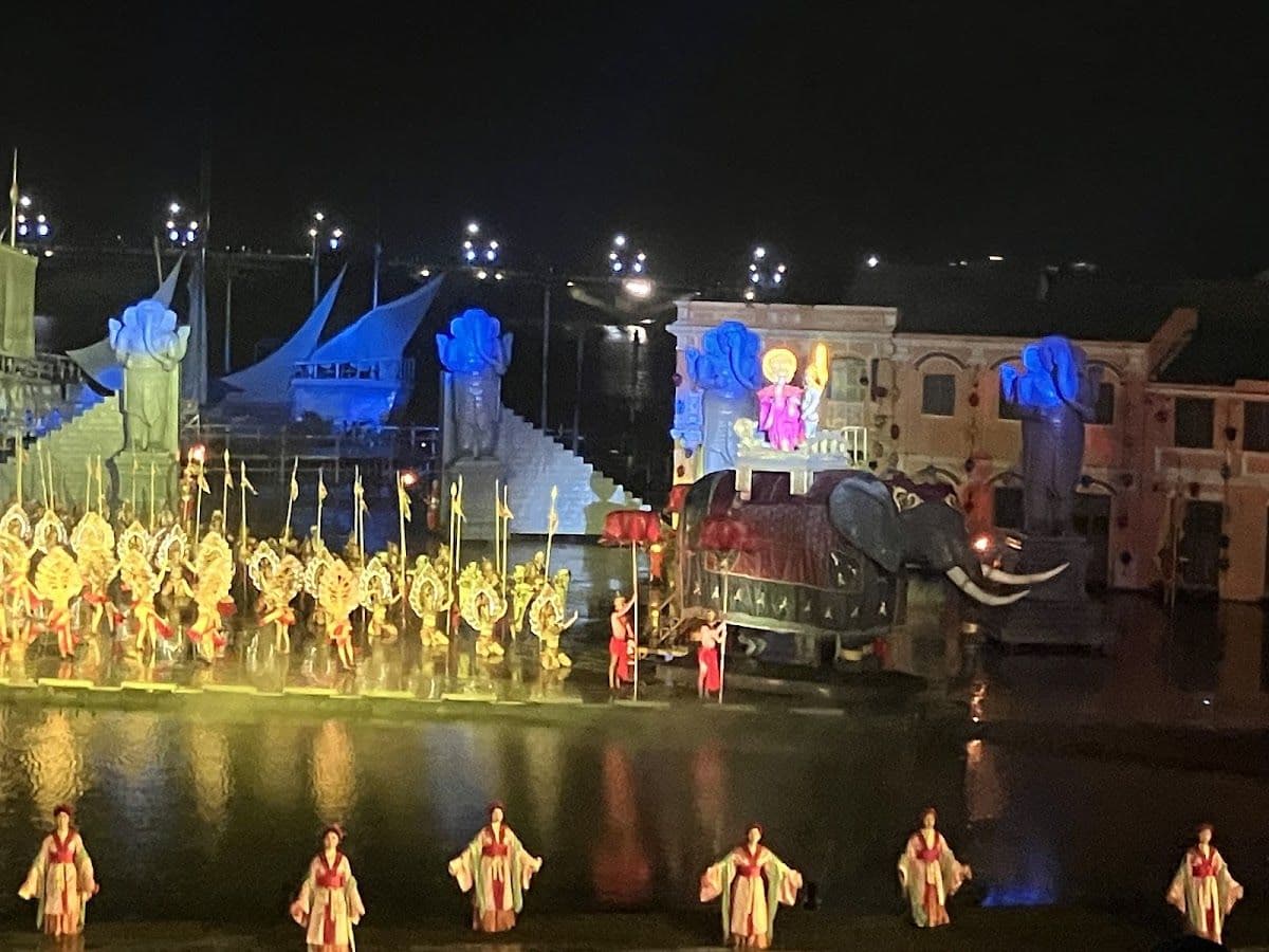 [Combo] Coconut Forest Basket Boat Ride Ticket + Hoi An Memories Show in Hoi An (Eco Ticket)
