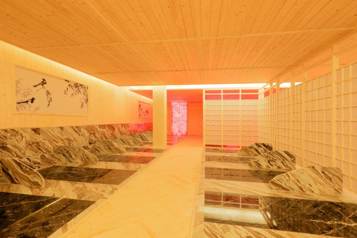 Yoko Onsen Quang Hanh