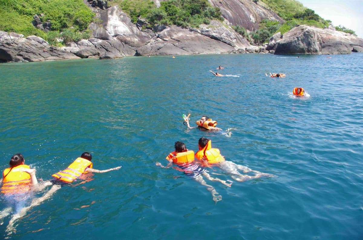 One Day Snorkeling And Fishing In South Of Phu Quoc Island