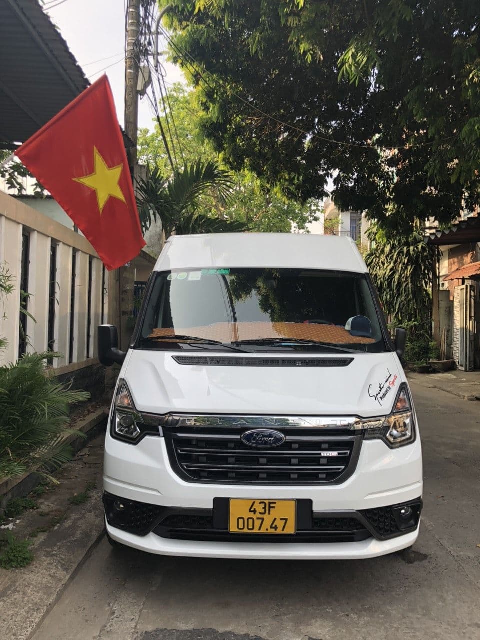 One-way Private Car Da Nang - Hoi An - Hue