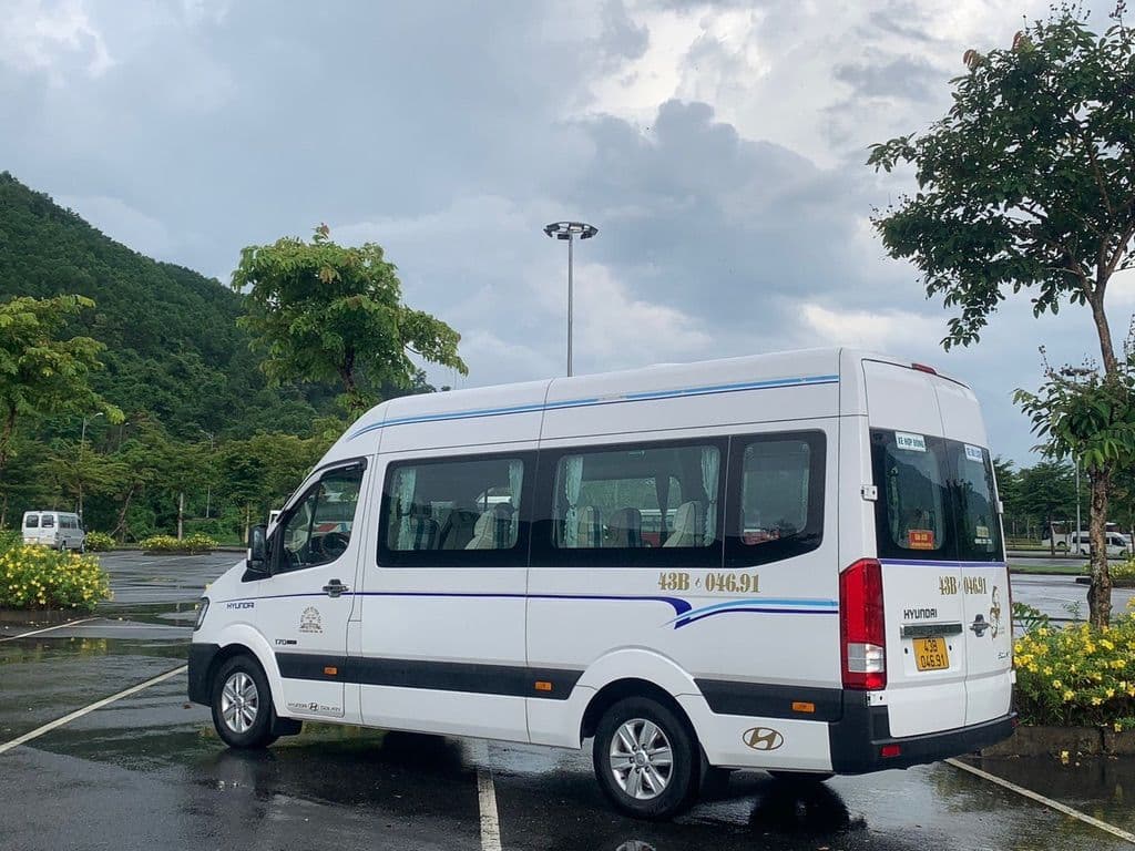 One-way Private Car Phu Bai Airport/ Hue Train